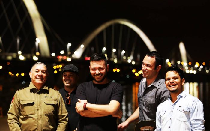 banda-171412120.jpg