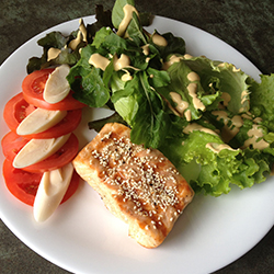 psotsalada-verde-com-salmao-grelhado-615615.jpg